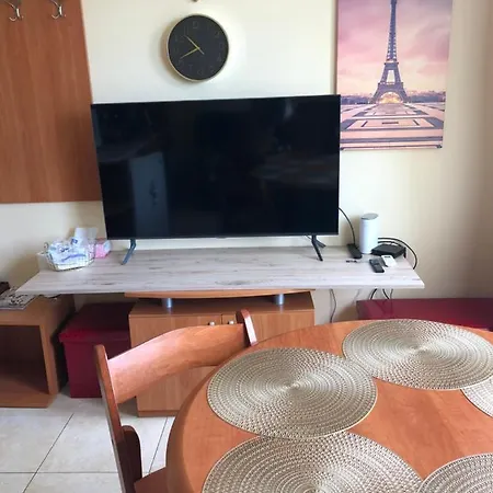 アパート Apartament 2 Pe Malul Marii Free Parking サニービーチ